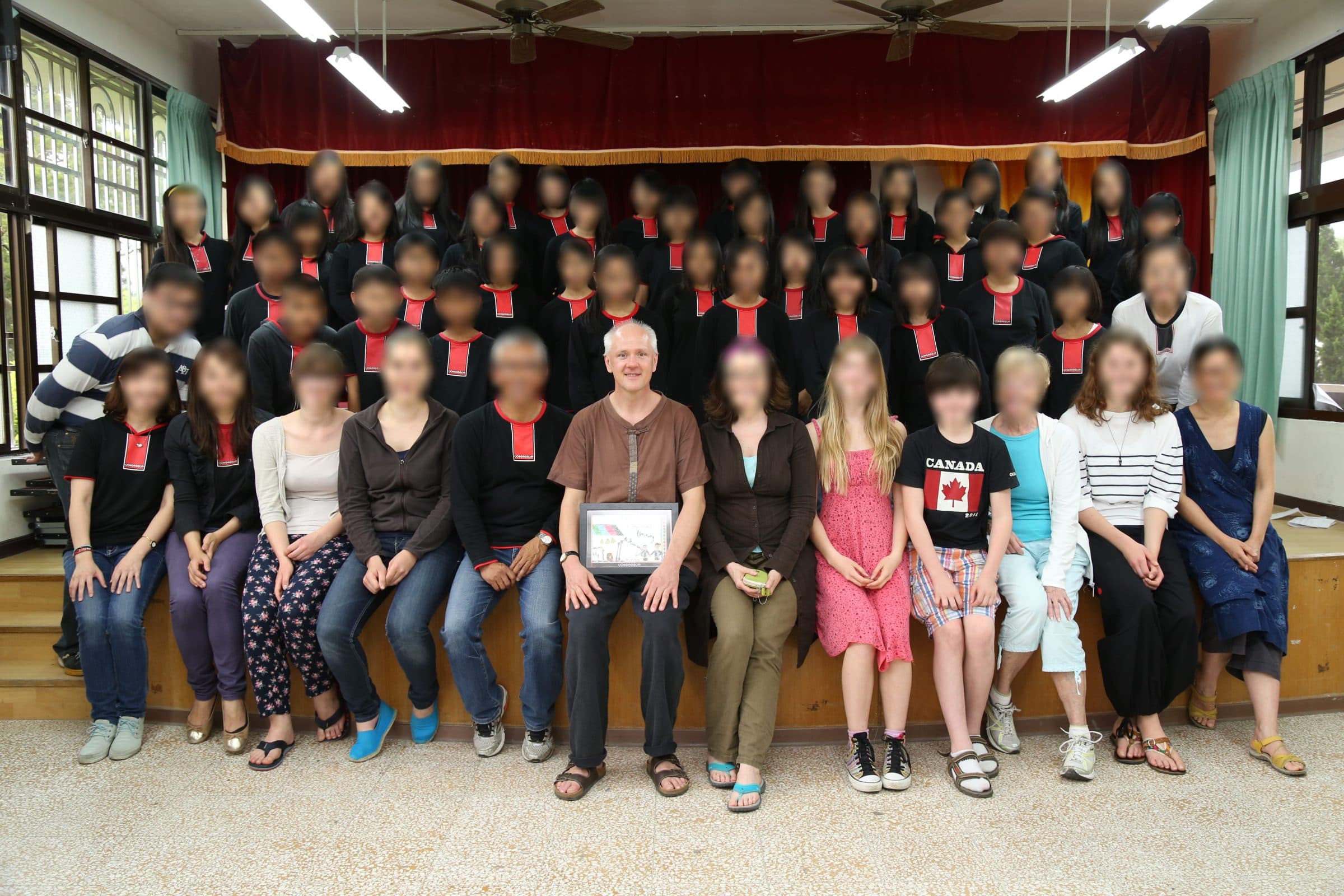 Markus Weiss with a school choir and workshop group in Taiwan